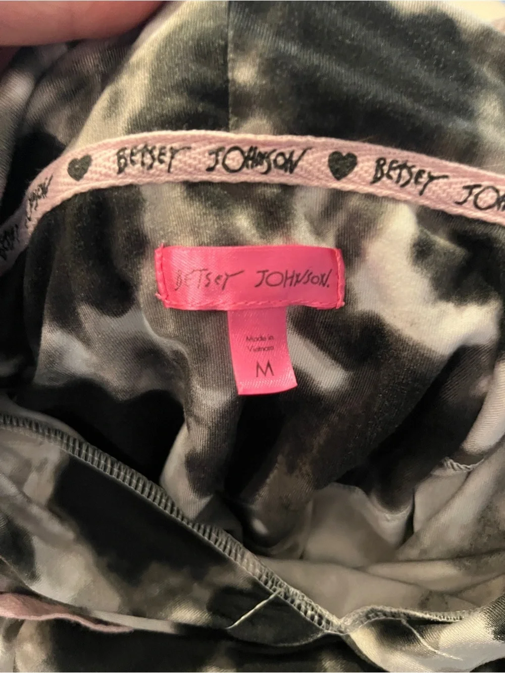 BETSEY JOHNSON Women's Black/White Tie-Dye Hooded Pullover Sleepshirt SZ M